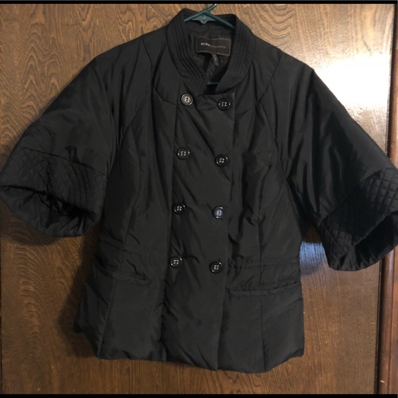 BCBGMaxAzria Jackets & Blazers - BCBGMAXAZRIA Black Puffer Short Sleeved Jacket